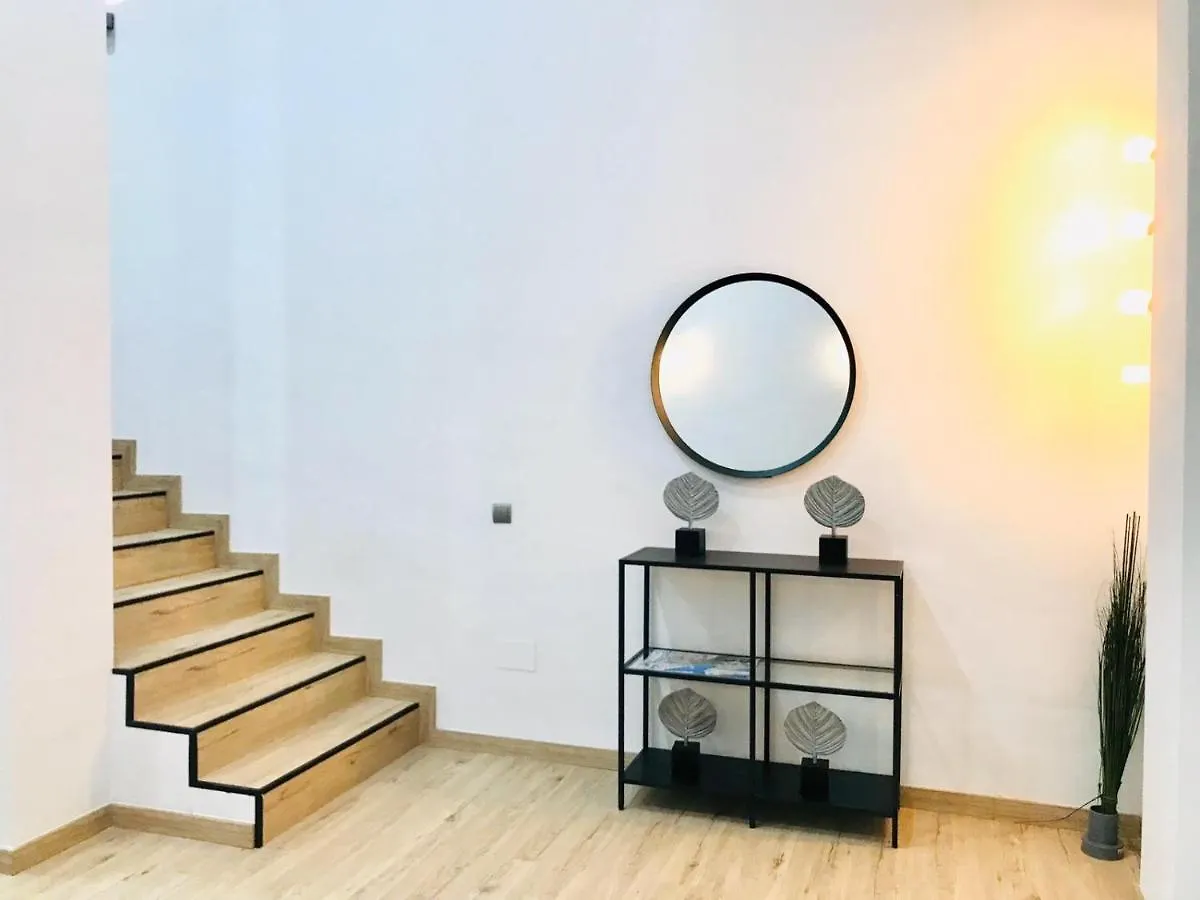 Modern&spacious apartment in Plaza de la Merced Málaga