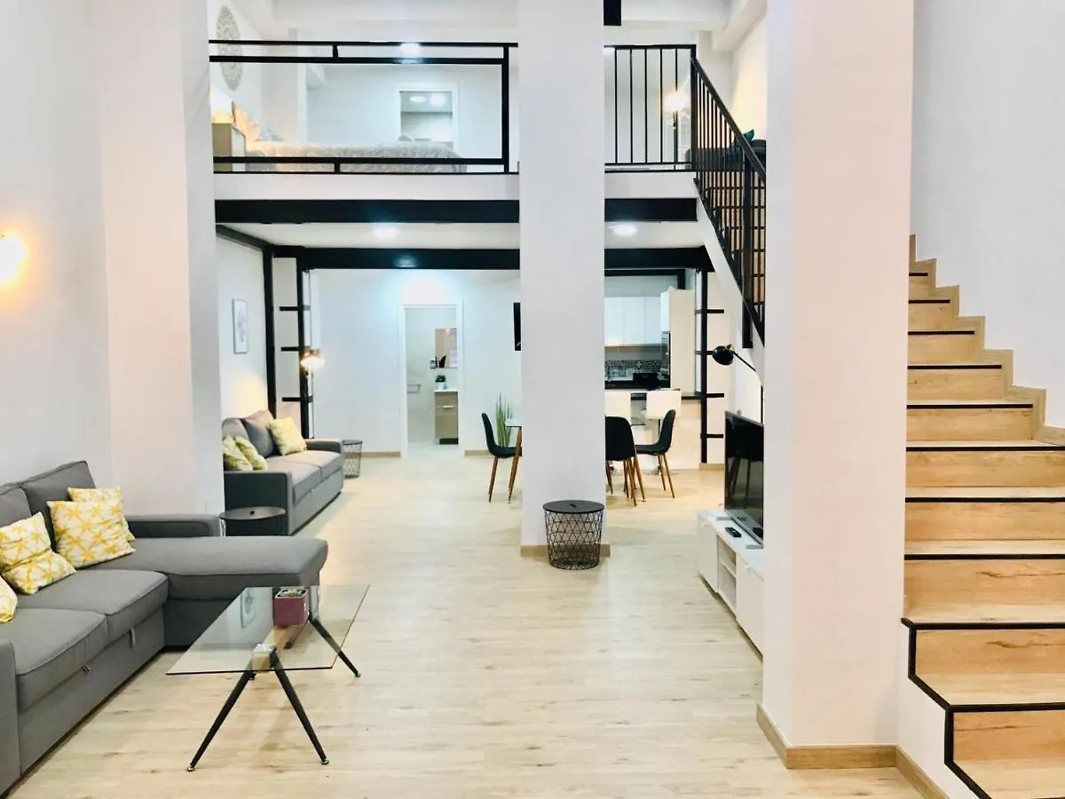 Modern & Spacious Apartment In Plaza De La Merced Μάλαγα