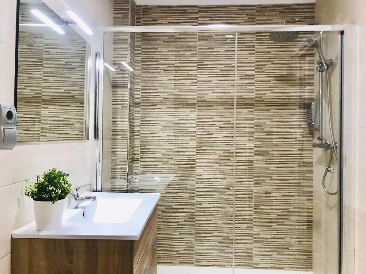 Modern & Spacious Apartment In Plaza De La Merced Malaga